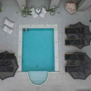 ammos-suites.rethymnohotels.net/